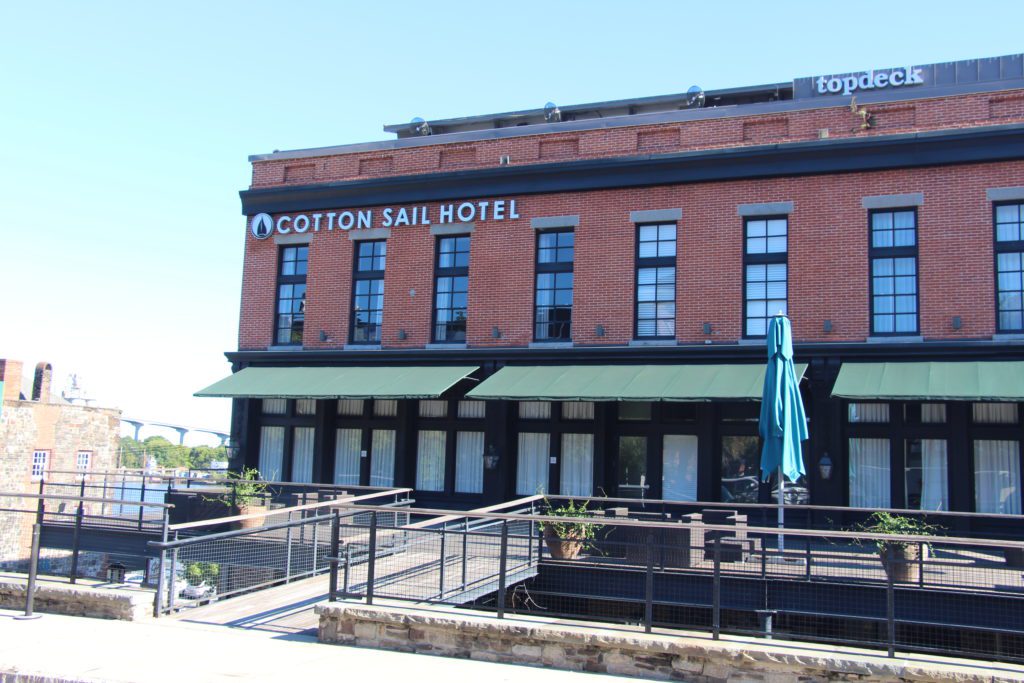 Cotton Sail Hotel Savannah